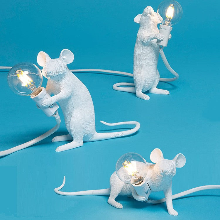 Cross-border cartoon mouse table lamp Nordic animal lamps living room dining room bedroom clothing store resin ornaments bedside lamp