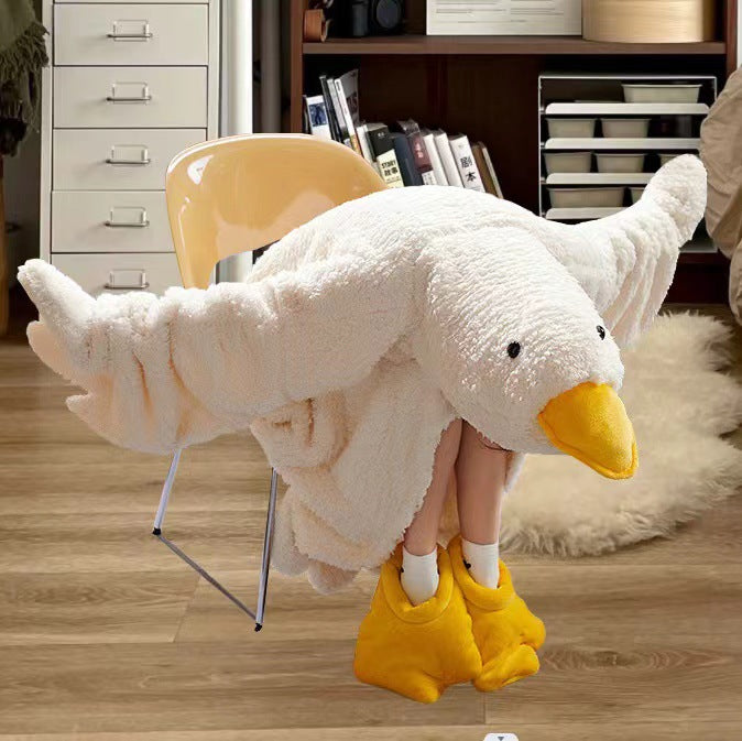 New Big Goose Coral Velvet Pajamas for Men and Women in Winter Funny Couple Cute Cartoon Elizabeth Duck Home Clothes