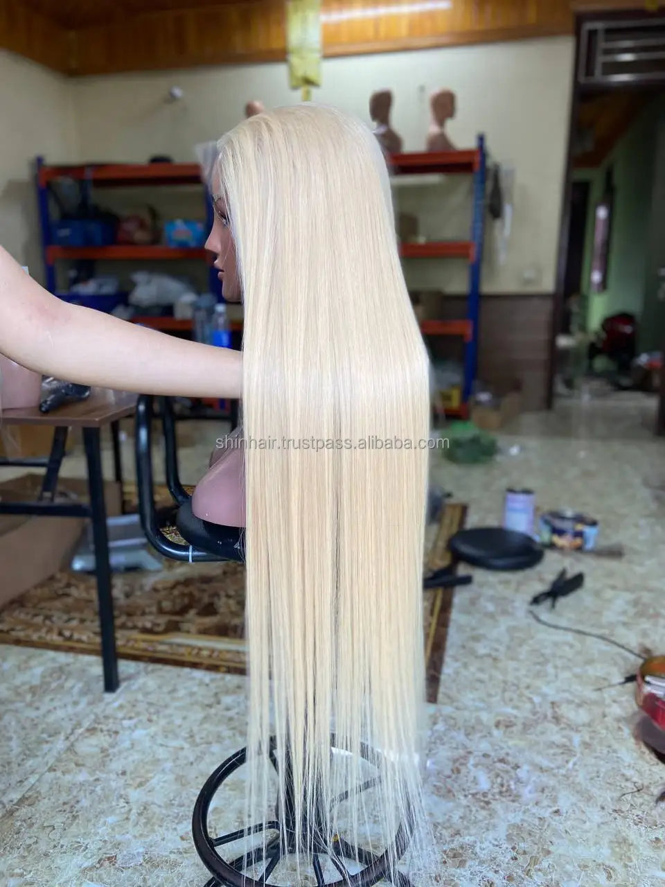Human Hair Wigs Blonde HD Lace Transparent Lace Front Wigs Long Straight Weft Length 8-32 Inches 180% Density